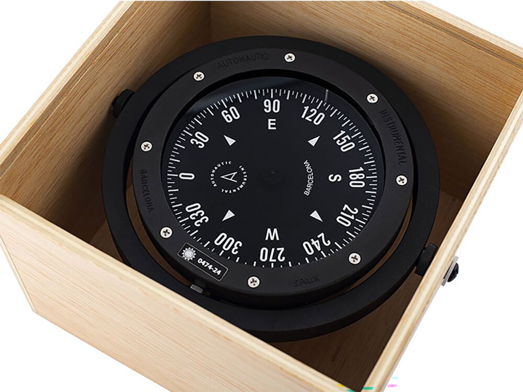 Autonautic Instrumental Kompass In Holzbox C4-00114 Schwarz Schwarz One Size