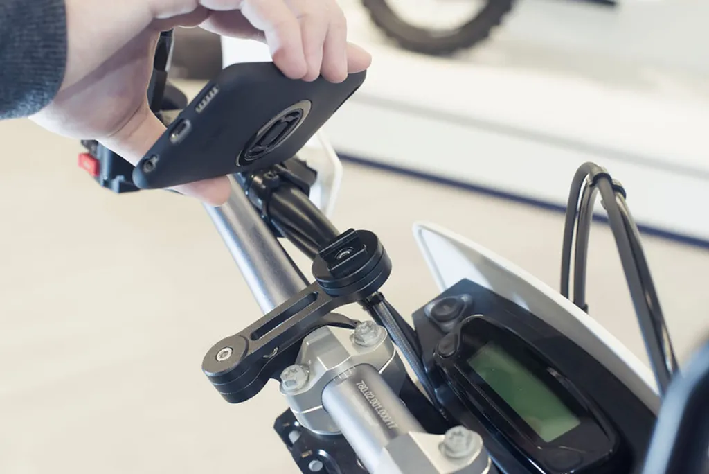 SP-CONNECT Moto Bundle Samsung S10E Supporto Manubrio per Moto Professionale - 9