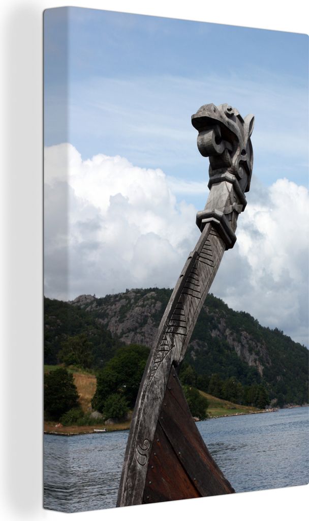 OneMillionCanvasses - Leinwandbilder - 90x140 cm, Hölzerner Drache am Bug eines Wikingerschiffs für den Berg, Wandbilder Kunstdruck Wanddekorat...