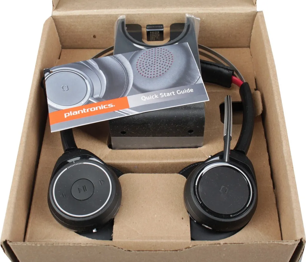 Casque Professionnel Poly Voyager Focus UC B825 avec Micro Réduction