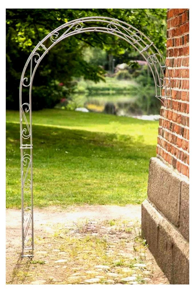 Wandrosenbogen aus 12 mm massivem Eisen, Breite: 140 cm, verzinkt