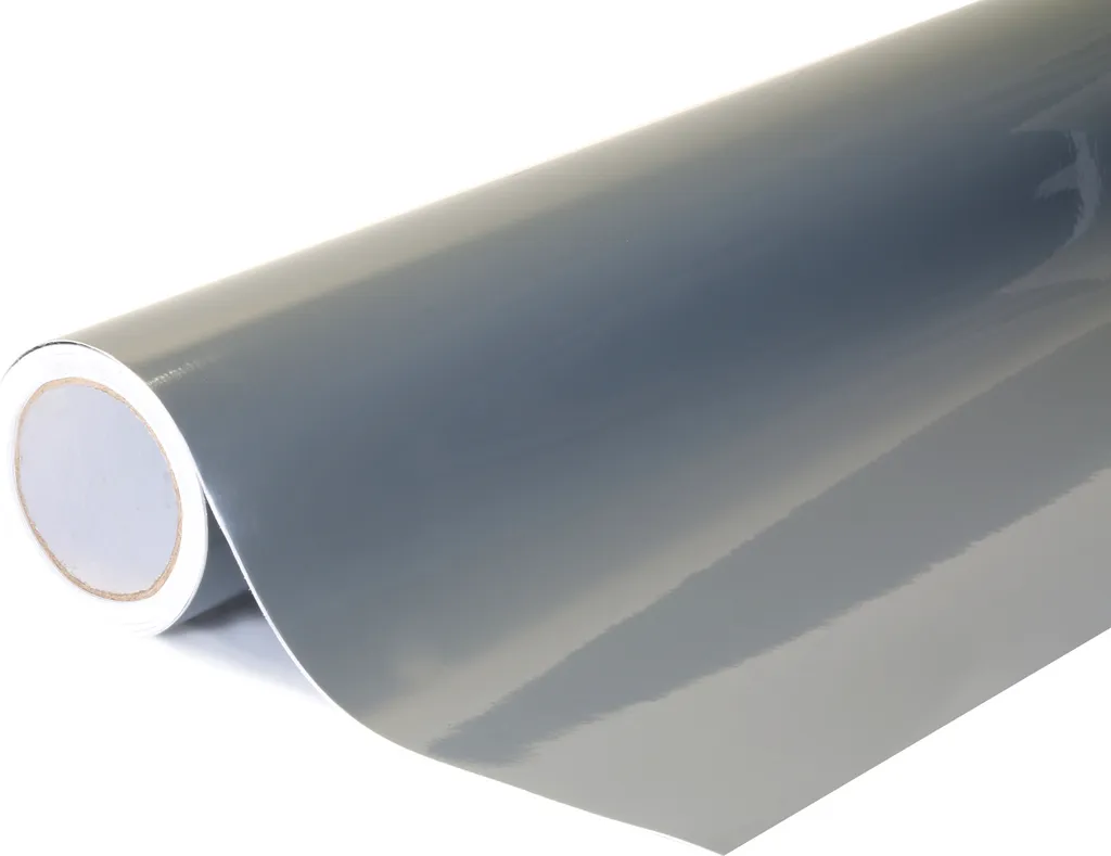 Relooker votre voiture en gris brillant avec ce film wrap 152x1000cm durable