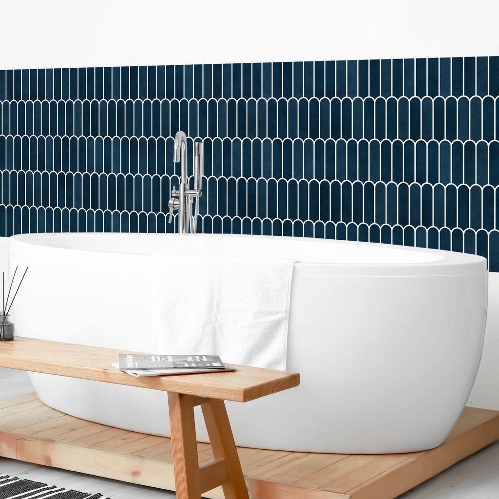 Wandverkleidung Bad mit Motiv selbstklebend - 0.35 mm Wandpaneel matt wasserfest Design blau Fliesenoptik Illustration Badrückwand fugenlos 50x100 cm