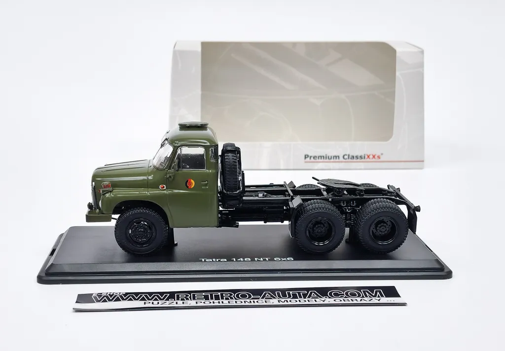 Tatra 148 NT 6x6 1:43 Vert NVA Camion de Collection en Métal Détaillé