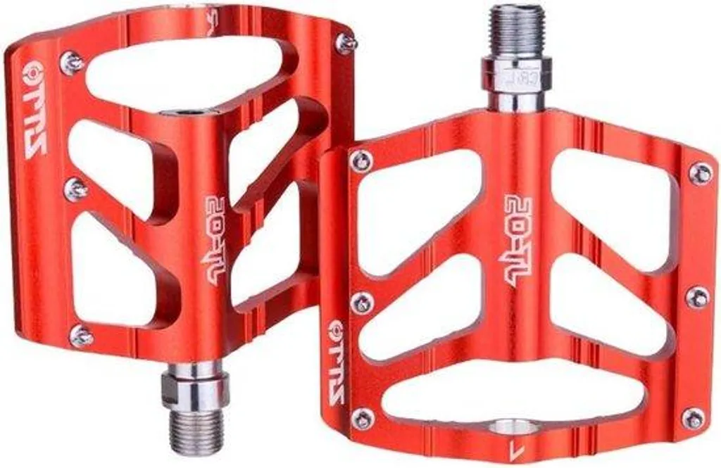 Paires de pédales plates pour VTT sport en alu rouge avec picots acier