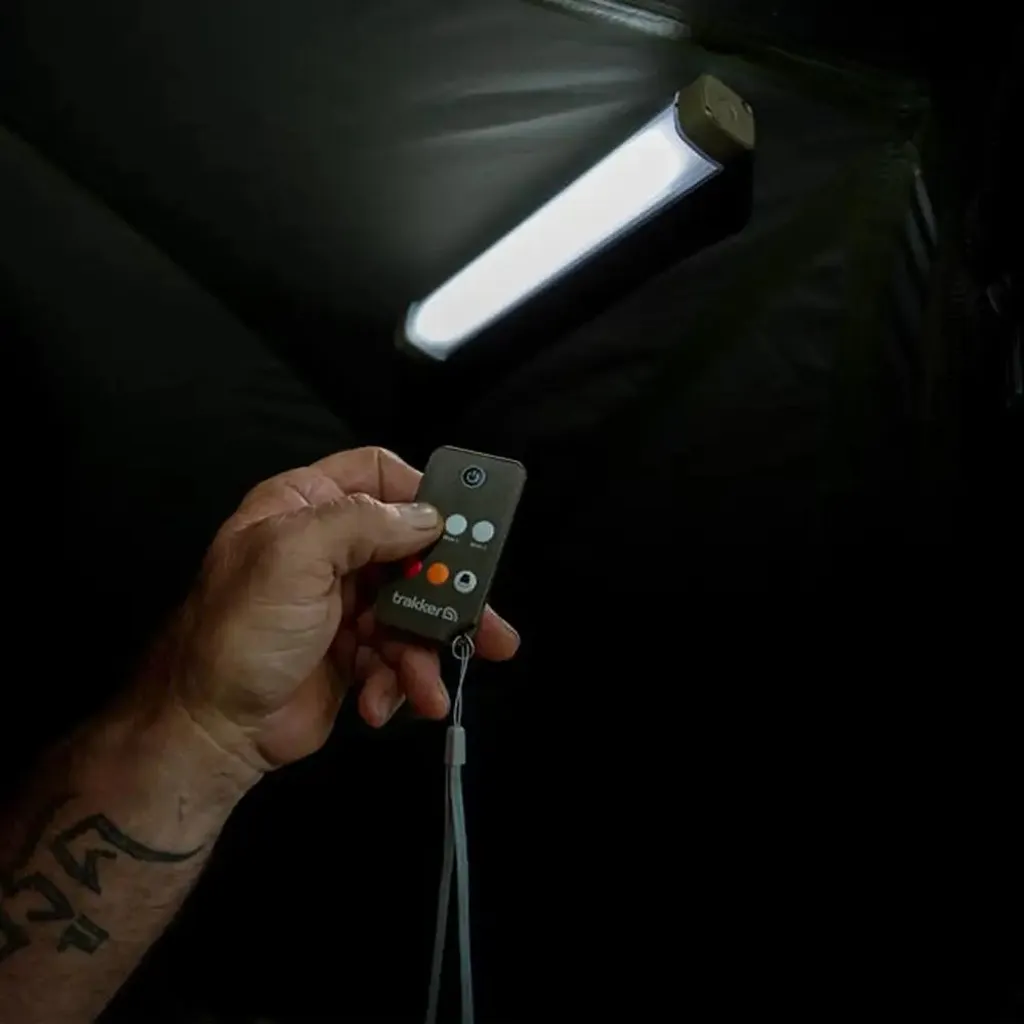 Plus de Noir dans le Bivvy : Lampe Trakker Nitelife 200 à Distance - 4