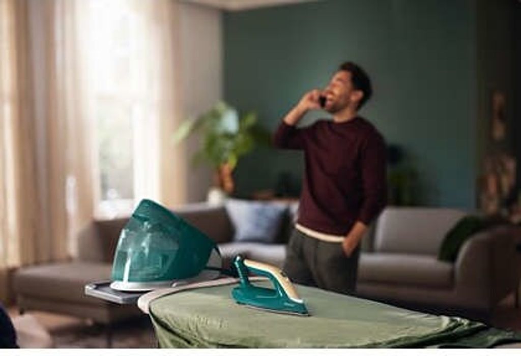 Philips PSG7140/70 PerfectCare Bügelstation grün/weiß Produktbild 14