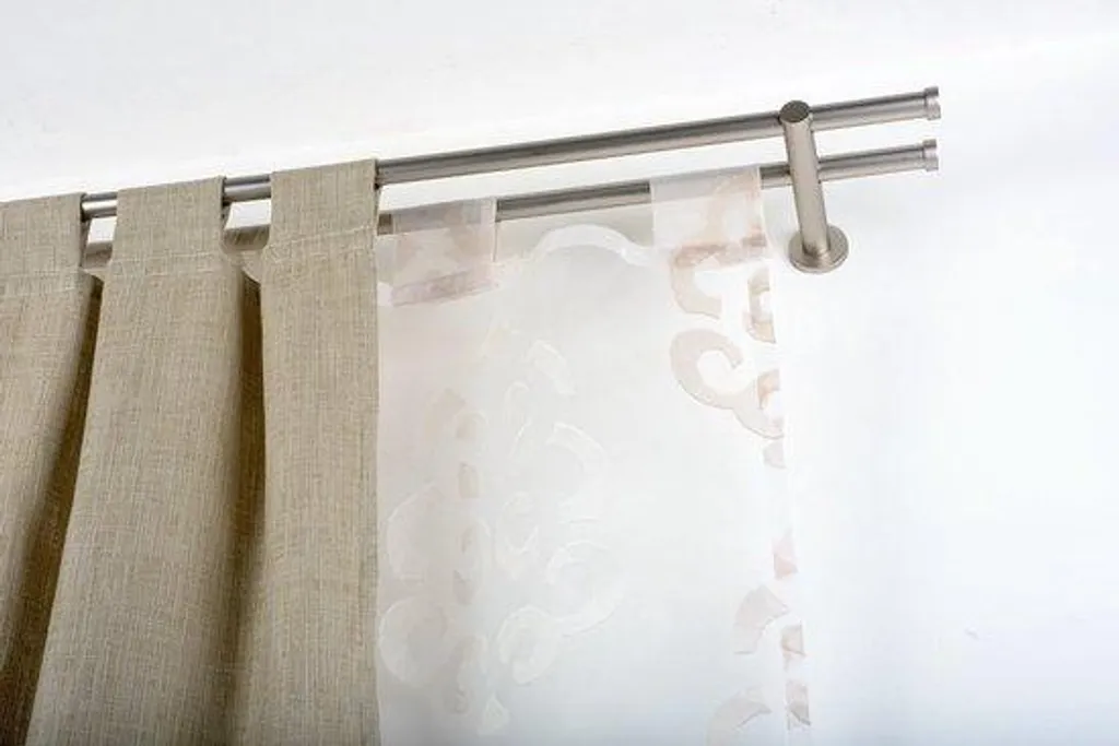Tringle à rideaux extensible noire mat de 120 à 210 cm pour salon