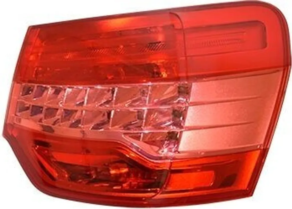 Remplacer feu arrière droit pour CITROËN C5 III (RD) - Pièce VAN WEZEL