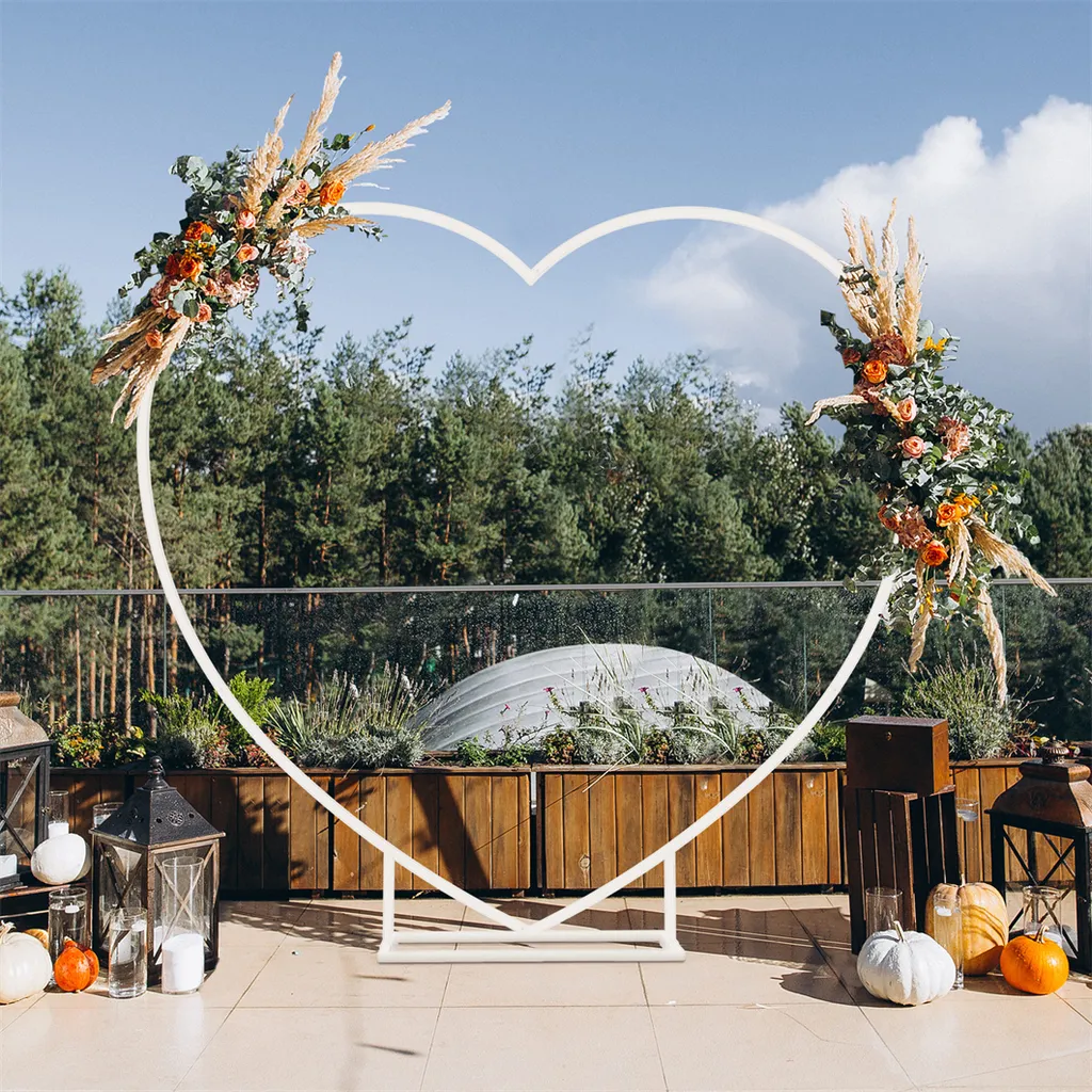 Support de Fleurs Métal 2.2m Arche Cœur Stable pour Déco de Fête Réussie