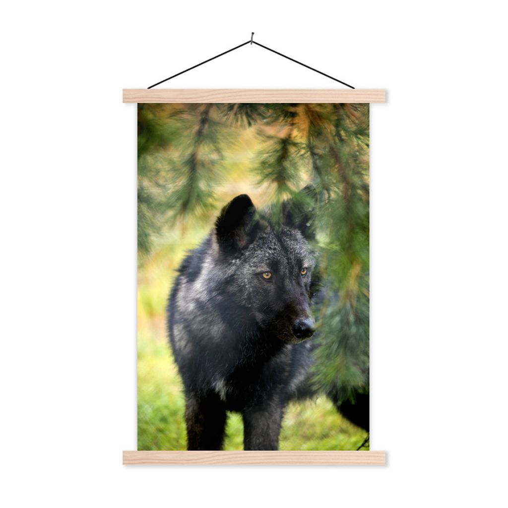 MuchoWow Textilposter Wolf - Makro - Blätter 40x60 cm mit holzfarbenen Rahmen - Poster