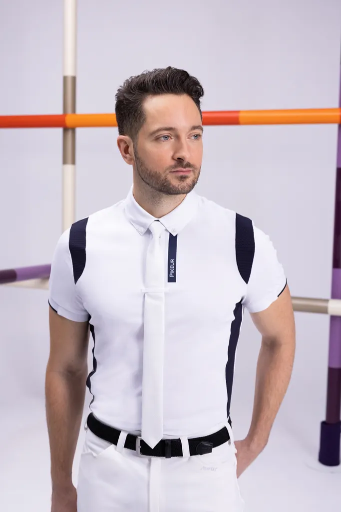 Chemise Pikeur homme Sportswear 2024 respirante en blanc et bleu marine