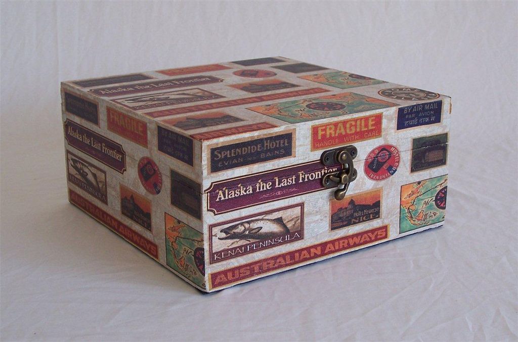 520 Massivholz Box in Leinenoptik, Australian Airlines, Box ca. 27 x 27 x 13 cm