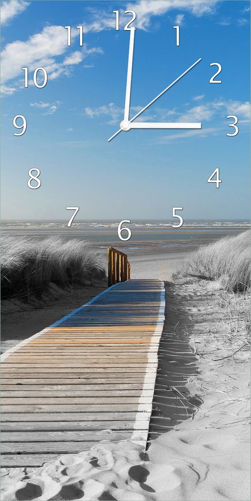 Wallario Design Wanduhr bedruckt, Größe 30 x 60 cm, Motiv: Auf dem Holzweg zum Strand in schwarz-weiß Optik