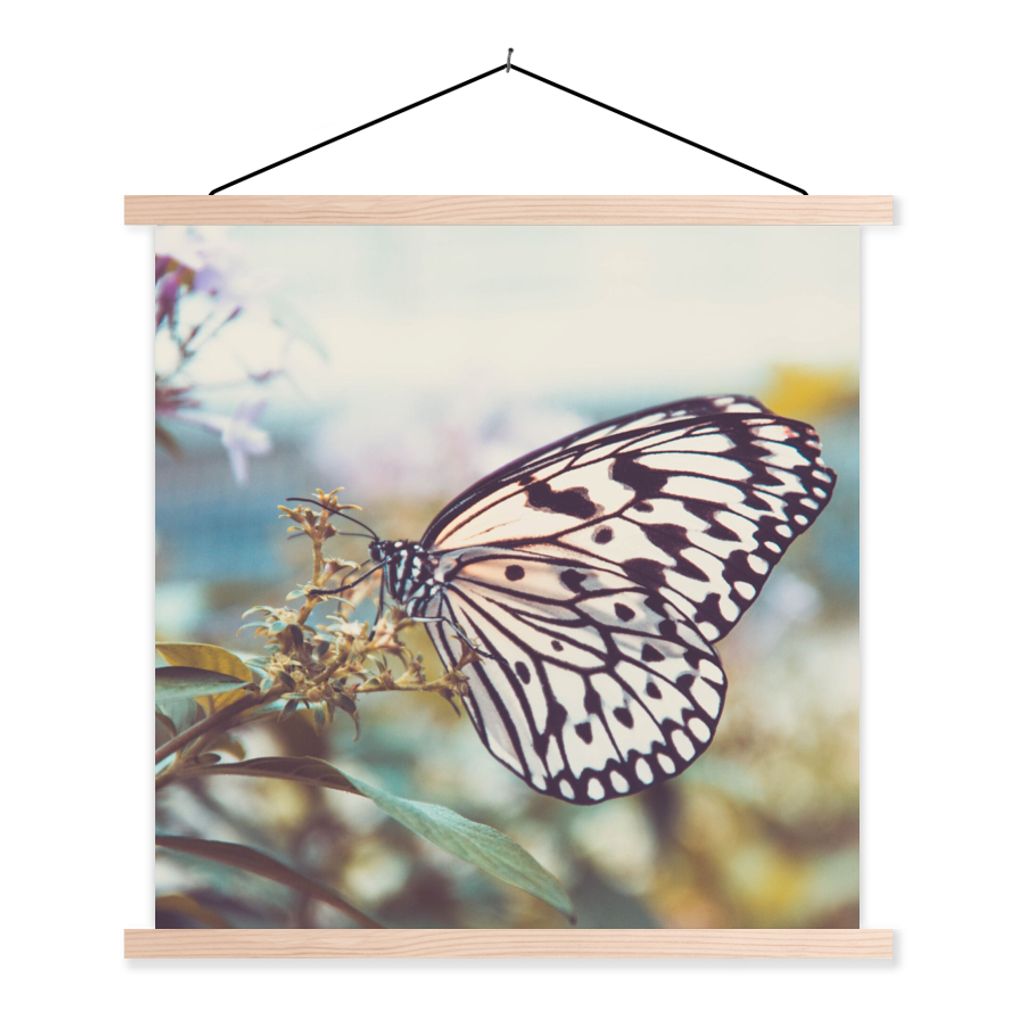MuchoWow Textilposter Schmetterling - Blumen - Frühling 60x60 cm mit holzfarbenen Rahmen - Wanddekoration