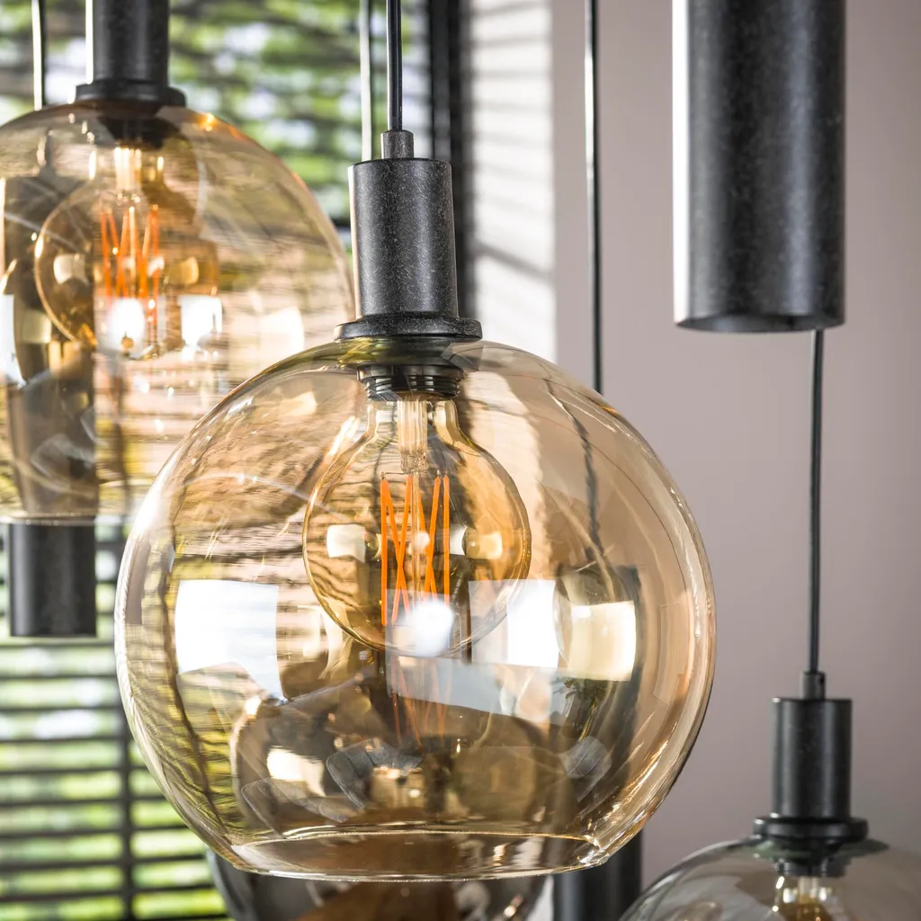 Plafonnier Design 130 cm : Éclairez les Grands Espaces avec Style Sfera - 2