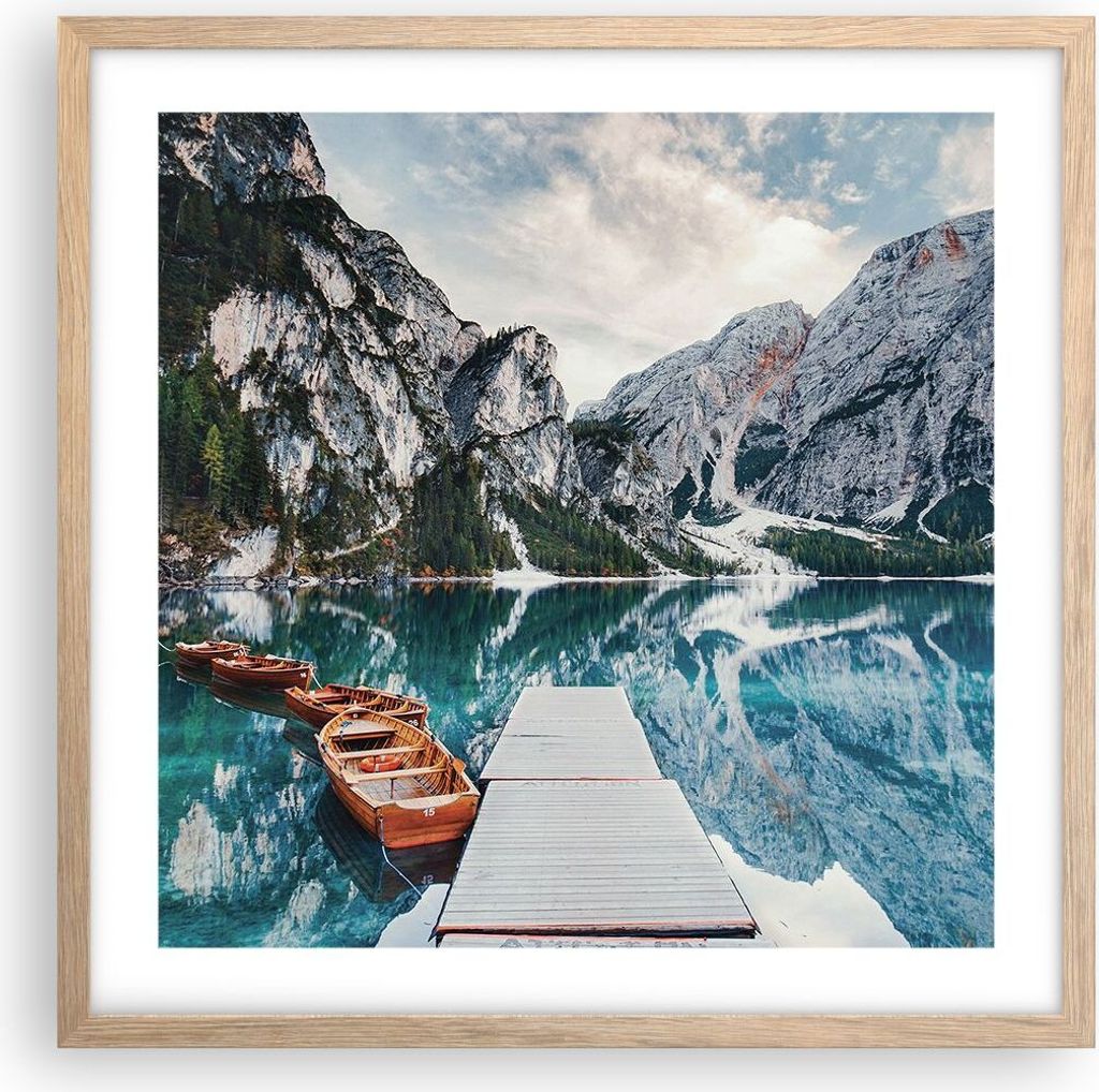 Gerahmtes Poster - Rahmen in heller Eiche - Boote Berge Hafen - 50x50 cm - Wand Bild - Wanddeko - Wandbilder - Kunstposter - Wandposter - Bilderrah...