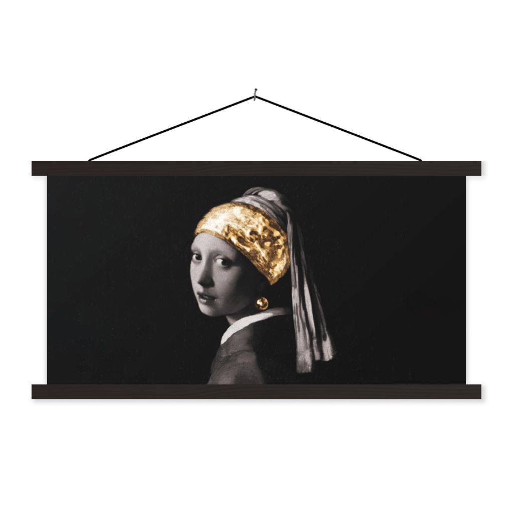 MuchoWow Textilposter Mädchen mit Perlenohrring - Gold - Schwarz - Weiß 90x45 cm mit schwarzem Rahmen - Klemmleisten