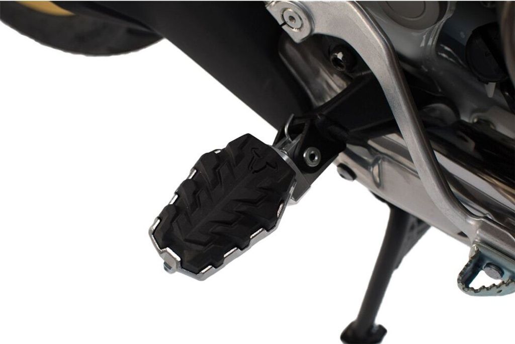Kit repose-pieds EVO SW-MOTECH pour Honda XRV 650 / 750 Image du produit 