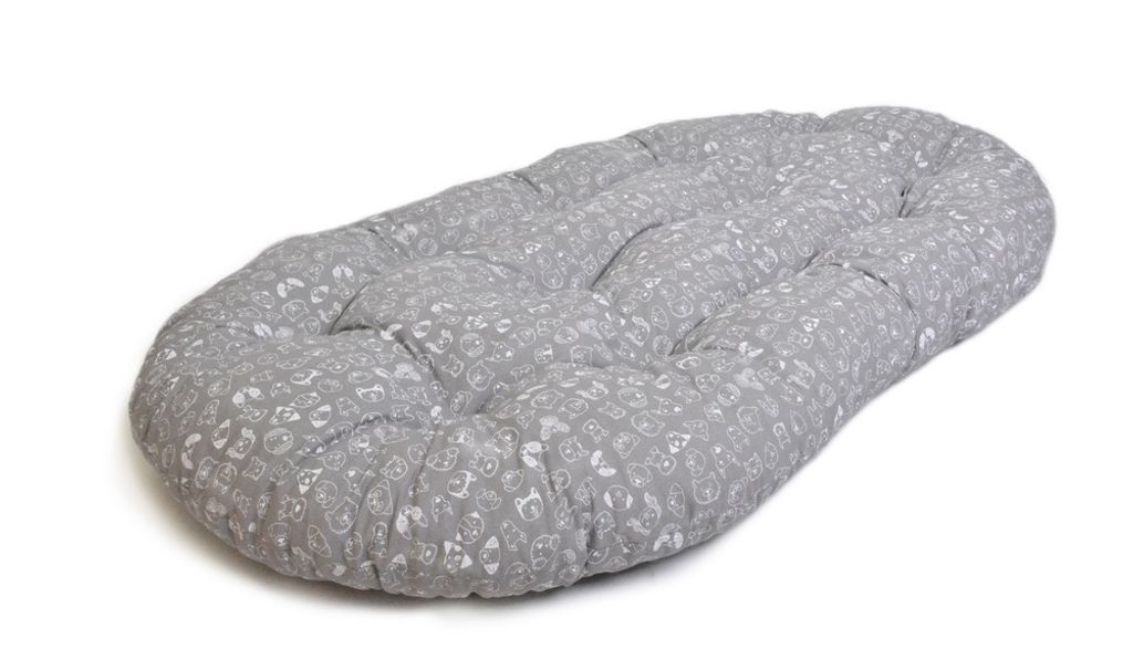 Vankúš pre psov Petsy Max 120 cm sivý s potlačou psíkov Obrázok produktu 