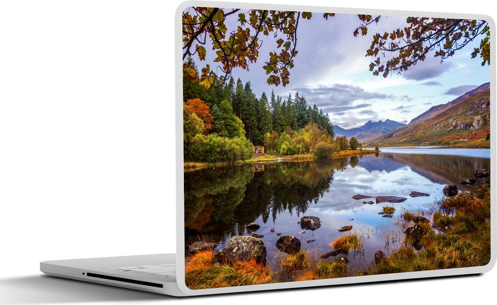 MuchoWow Laptop Aufkleber Sticker Cover Herbstlaub im Snowdonia-Nationalpark in Wales 25x18 cm - Laptop-Deko