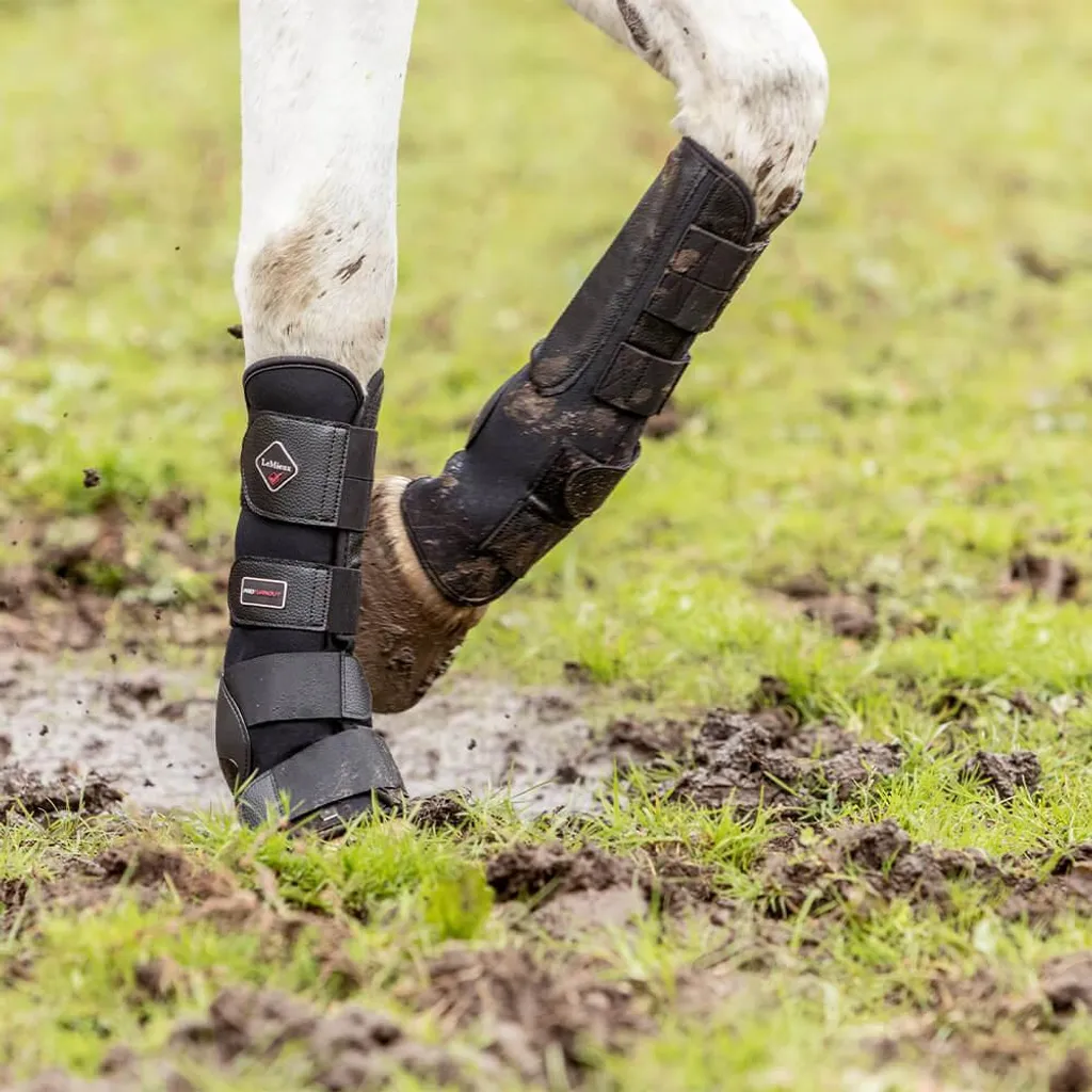 Bottes LeMieux Turnout Noir Taille XL pour Protection des Chevaux