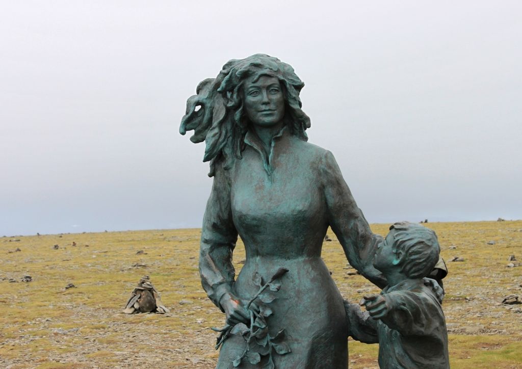hansepuzzle 66555 - Statue Puzzle, 260 Teile, Hintergründe, 41,0 x 28,0cm mit hochwertiger Aufbewahrung, Kartonbox und wiederverschließbarem Beutel