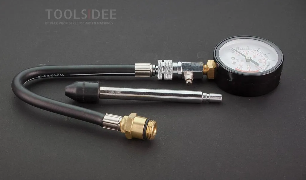 Manomètre compression NEO TOOLS 20 bars avec jeu d'embouts universels