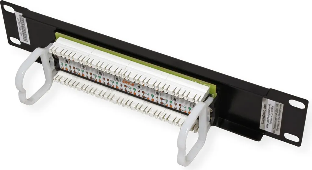 Solution câblage propre avec ce Patchpanel 8 ports Cat6 TRENDnet 10" - 3