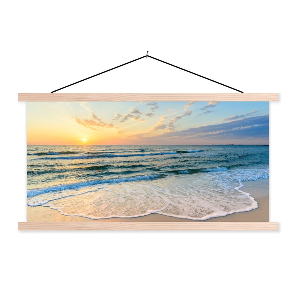 MuchoWow Textilposter Strand - Meer - Sonnenuntergang - Golf 120x60 cm mit holzfarbenen Rahmen - Klemmleiste