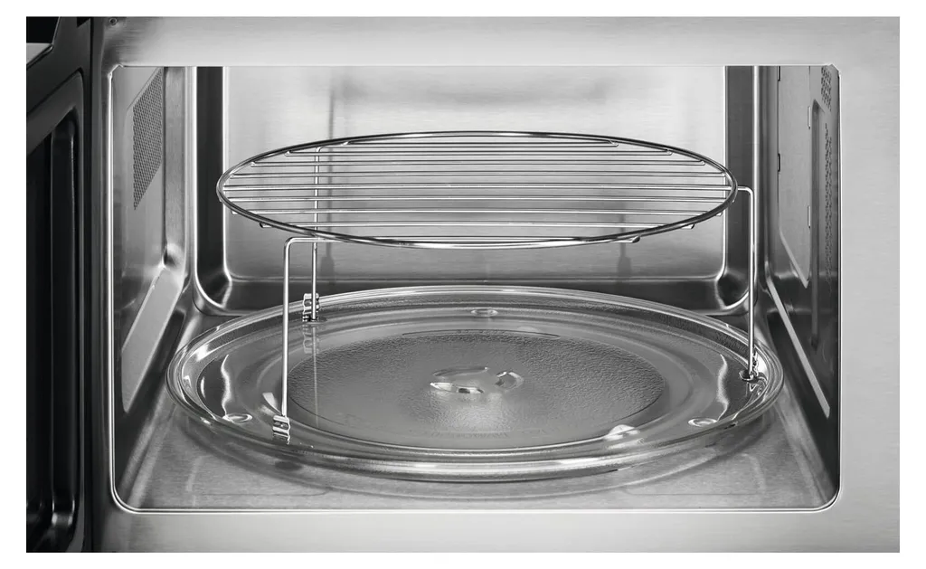 Micro-ondes de cuisine encastrable AEG 60 cm pour repas de famille