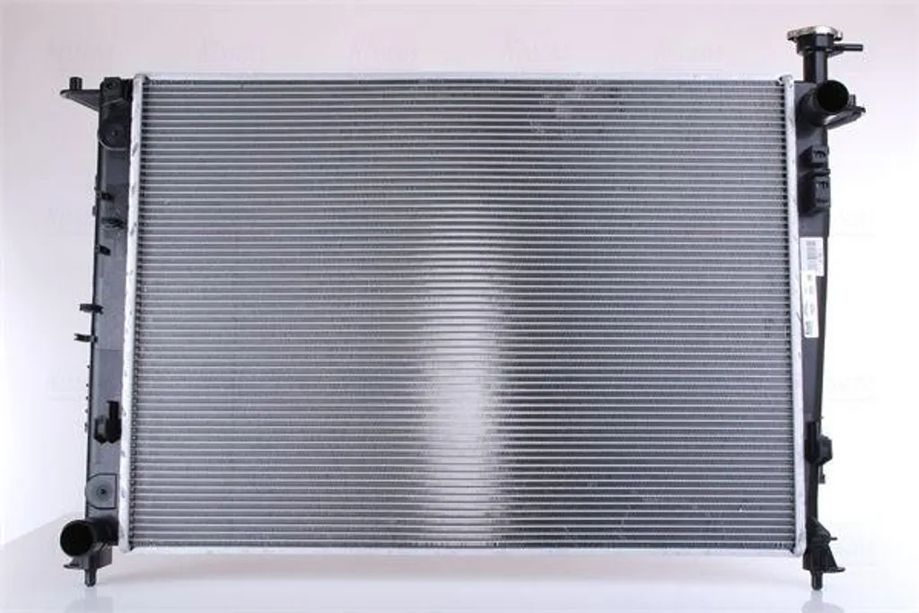 Radiateur moteur Nissens 666231 : Stop aux fuites d'eau sur Sorento