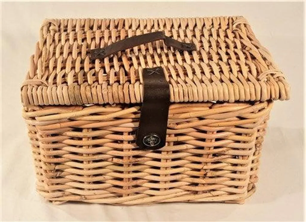 Mallette Pit-retter pour pique-nique et rangement maison en bois naturel