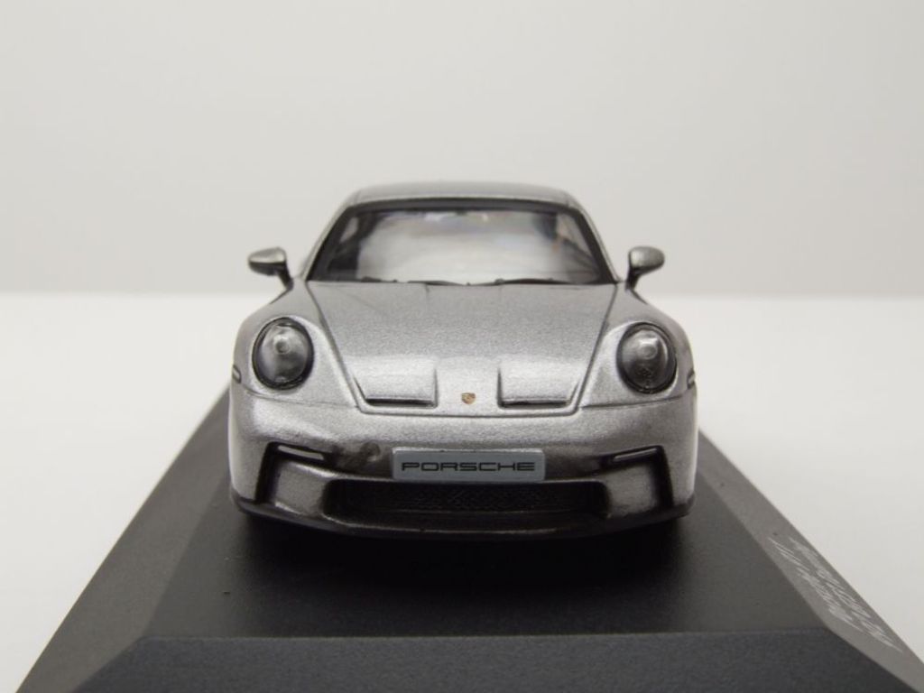 Solido 421438194 Porsche 911 GT3 Touring 2023 silber 1:43 Produktbild 11