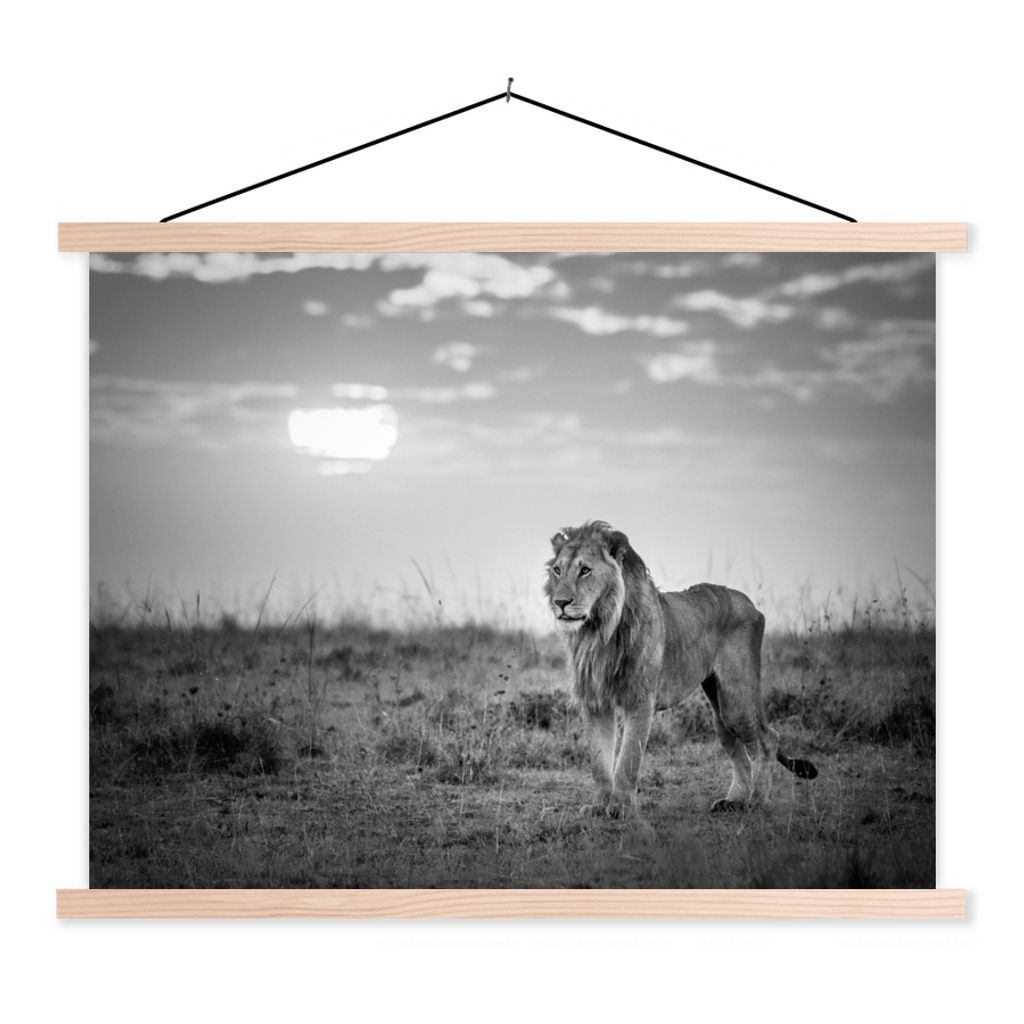 MuchoWow Textilposter Löwe - Sonnenuntergang - Jagd 40x30 cm mit holzfarbenen Rahmen - Bilder