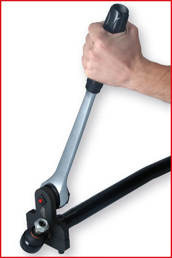 Débloquez vos barres d'accouplement 34 mm avec la clé KS TOOLS 3/4"
