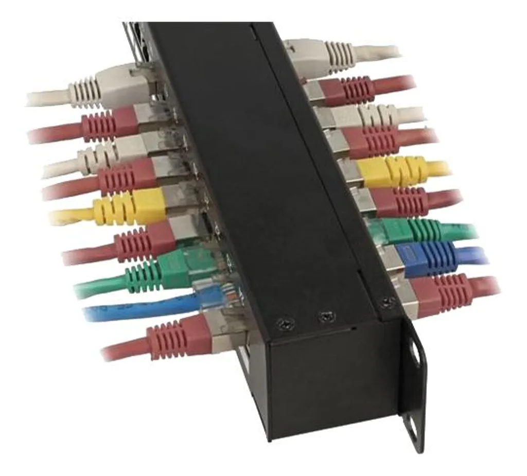 Patch panel 24 ports Cat6 blindé Delock noir pour supprimer interférences