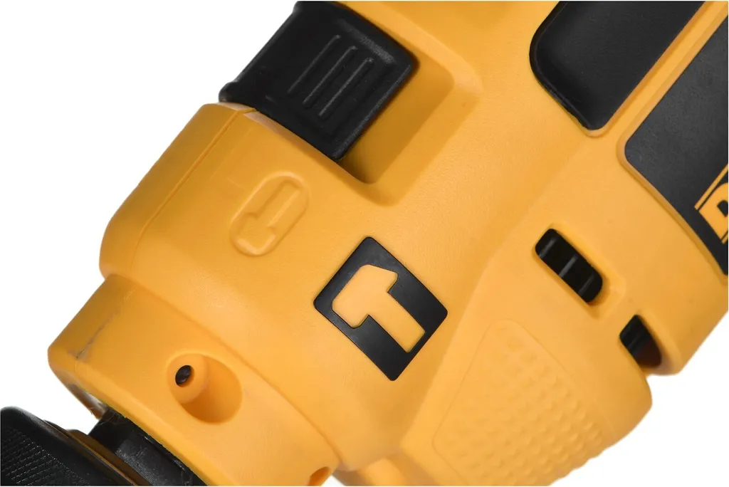 Perceuse à percussion DeWALT DWD024 - Mandrin à clé 650W 2800 tr/min - 7