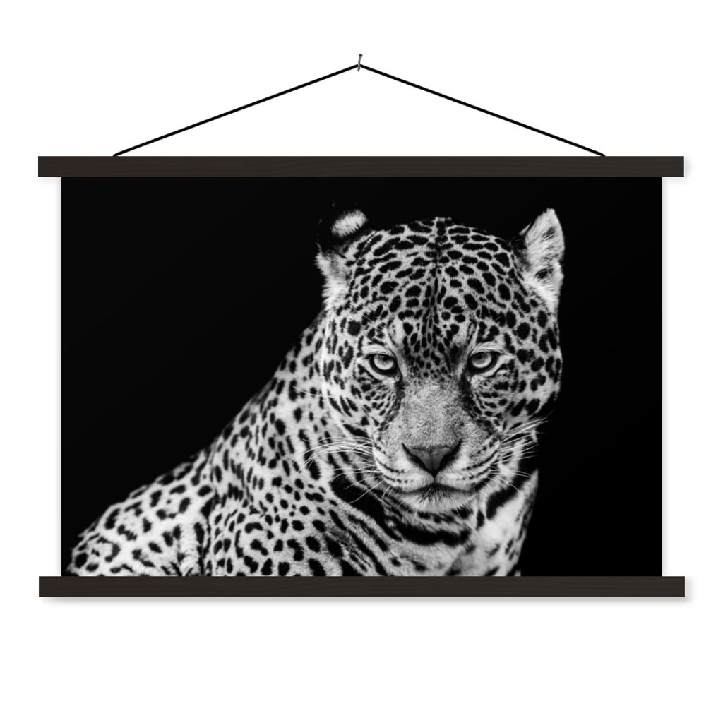 MuchoWow Textilposter Leopard - Tiere - Schwarz - Weiß - Porträt 120x80 cm mit schwarzem Rahmen - Wanddeko