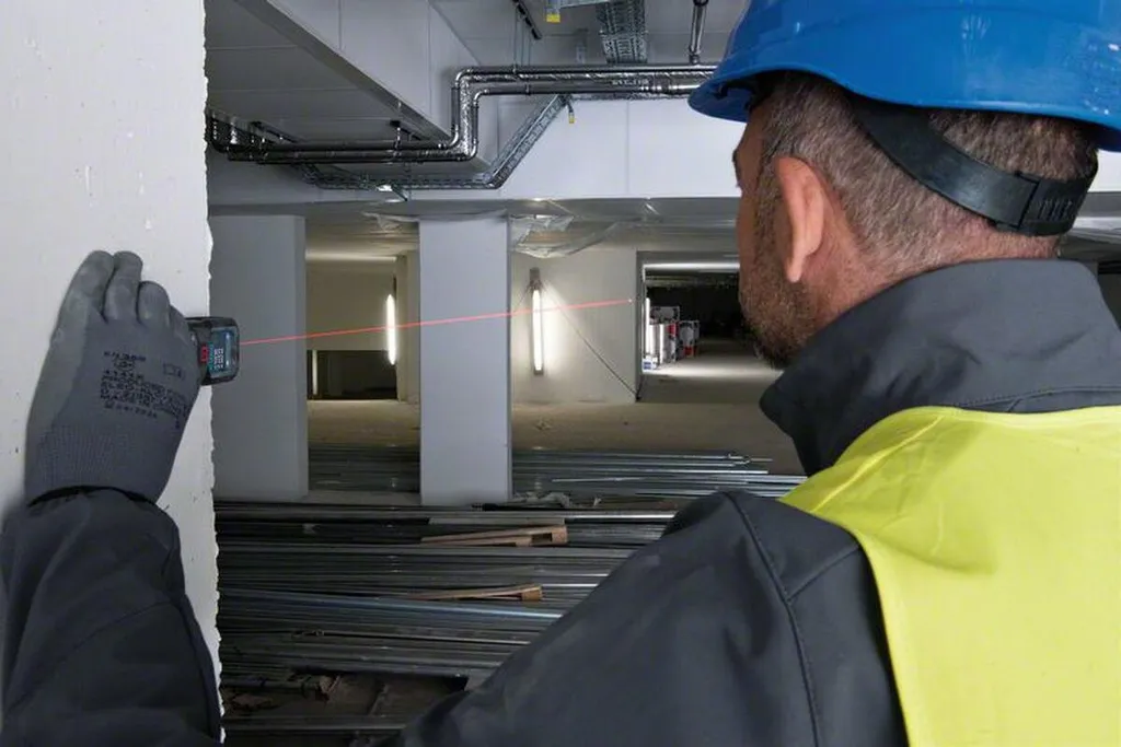 Télémètre laser Bosch GLM 50-22 Professional pour plans et devis rapides