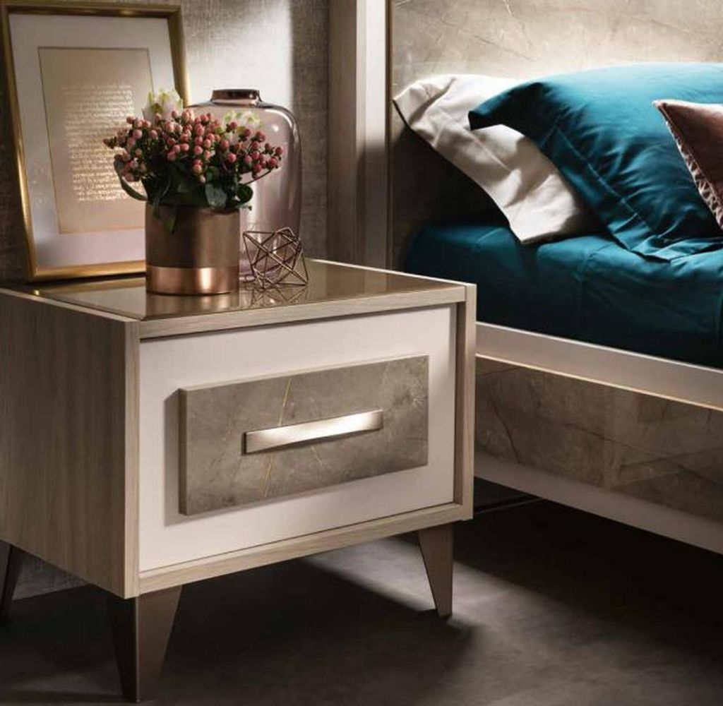 Luxus Schlafzimmer Bett Doppelbett Modern Holz Samt Polster Betten Neu Luxus Neu