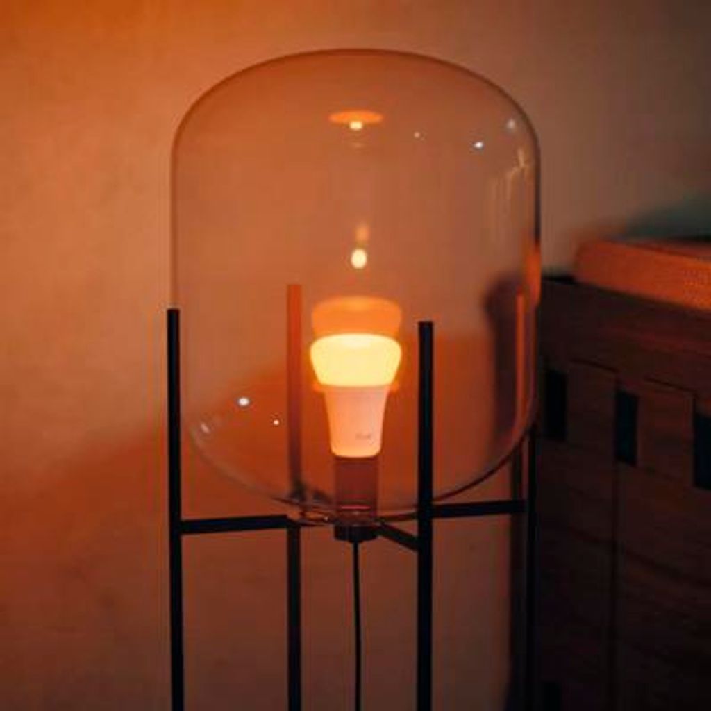 Philips Hue White and Color ambiance A60 – Smarte Lampe E27 Produktbild 