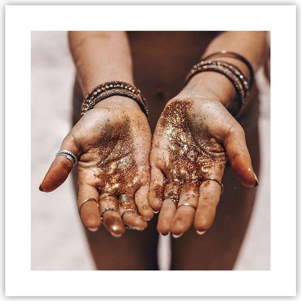 Poster - Poster ohne Rahmen - Hände Strand Gold - 40x40 cm - Wand Bild - Wanddeko - Wandbilder - Kunstposter - Wandposter - Bilder - Kunstdruck - ...