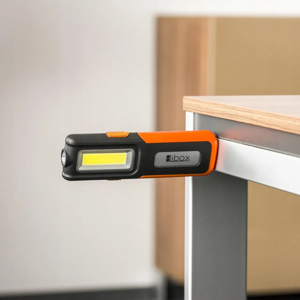 Baladeuse de chantier LED rechargeable Libox LB0190 avec aimant