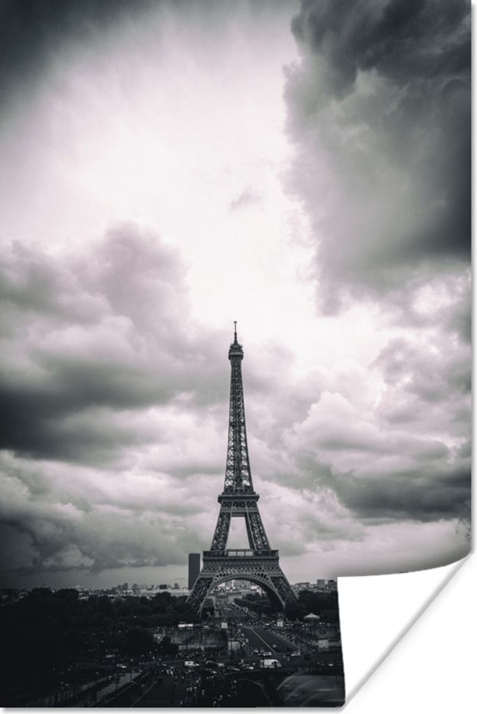 MuchoWow Poster Eiffelturm unter tobenden Wolken 20x30 cm - Papierdruck