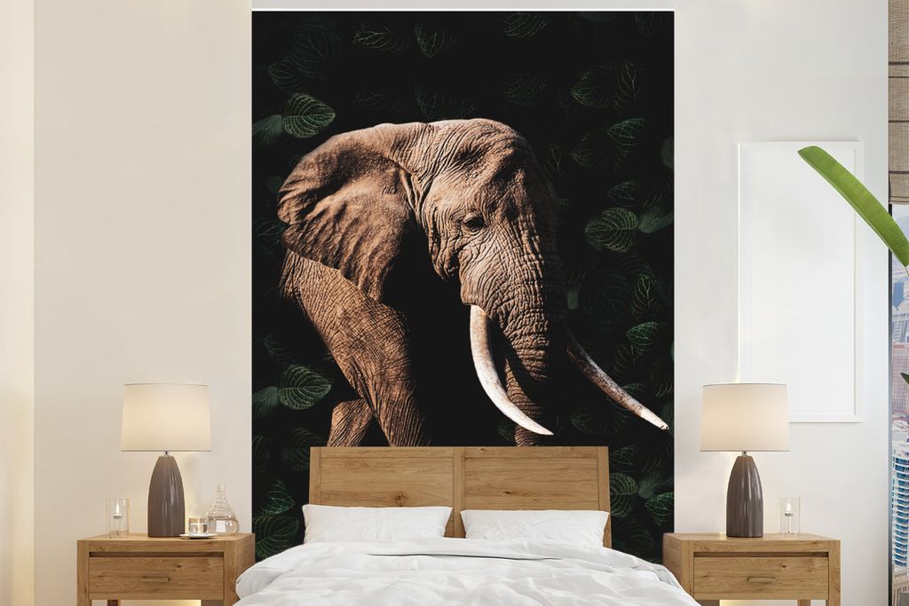 MuchoWow Fototapete für Wohnzimmer oder Schlafzimmer Wandtapete Vinyl Motivtapete Elefant - Dschungel - Schwarz - 195x300 cm - Das Hintergrundbild