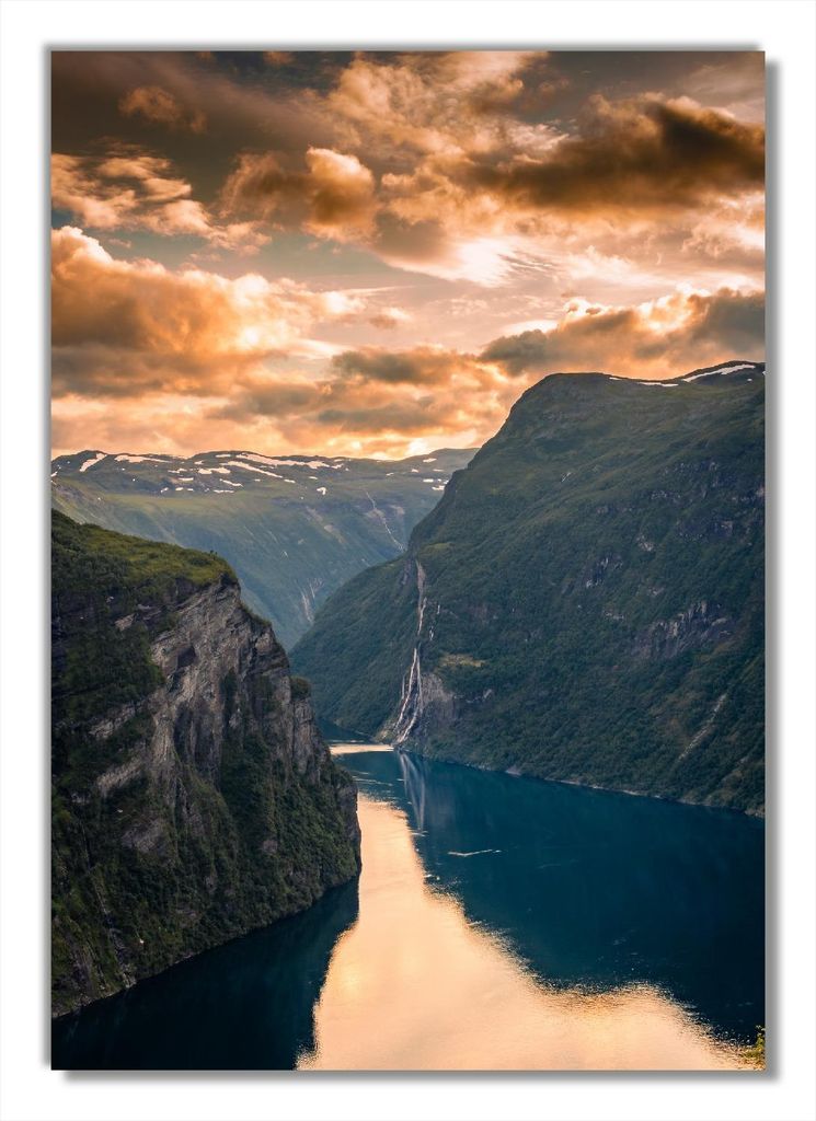 Wallario Poster - Fjord bei Sonnenuntergang, Kunstdruck Größe: 70 x 100 cm