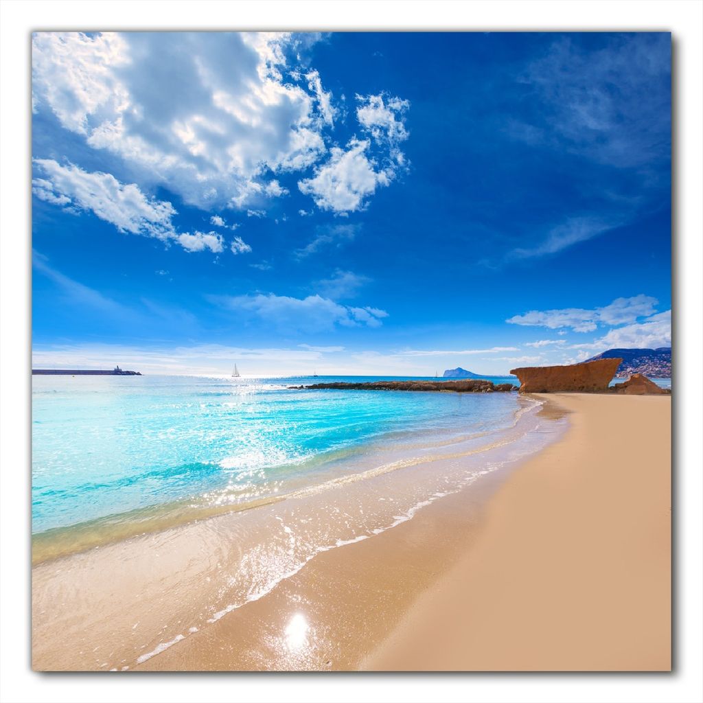 Wallario selbstklebende Möbelfolie/ Tischdecke für Innen und Außen, Größe: 80 x 80 cm - Traumstrand unter blauem Himmel