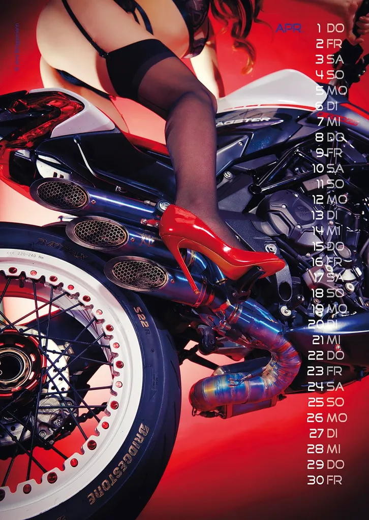 Calendrier Mural 2027 Bikes & Girls A3 - Décoration Murale pour Motards - 3
