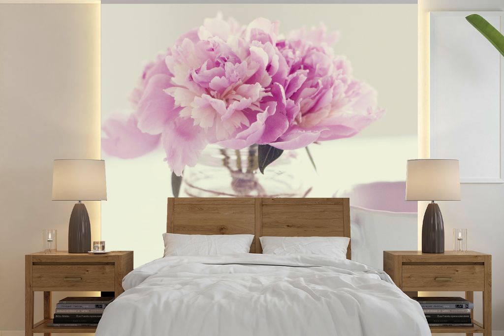 MuchoWow Fototapete für Wohnzimmer oder Schlafzimmer Wandtapete Vinyl Motivtapete Rosa Pfingstrose neben einer Teetasse - 260x260 cm - Papiertap...